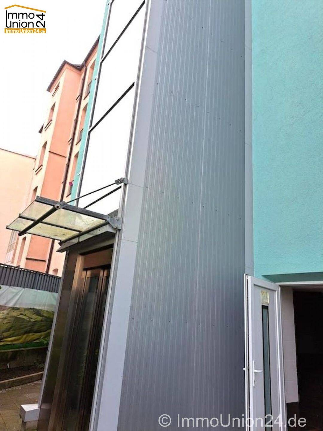 169.000 für SOFORT freie 2 Zimmer Wohnung mit WINTERGARTEN und Aufzug / LIFT inkl. EINBAUKÜCHE – Nürnberg – Vorschaubild 2