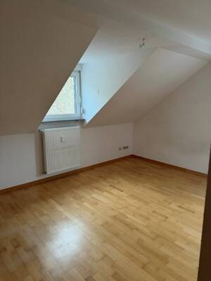 ****Schöne Dachgeschosswohnung in saniertem Altbau; WG-geeignet**** – 54295 Trier – Vorschaubild 8