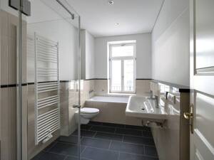 Traumhafte 4-Zimmerwohnung im denkmalgeschützten Altbau mit Balkon – 4347 Leipzig – Vorschaubild 4