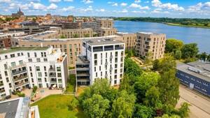 6-Zimmer-Wohnung an der Warnow | ca. 120 m² begrünte Terrasse | www.LUTTER.net – Gaffelschonerweg 5, 18055 Rostock – Vorschaubild 3