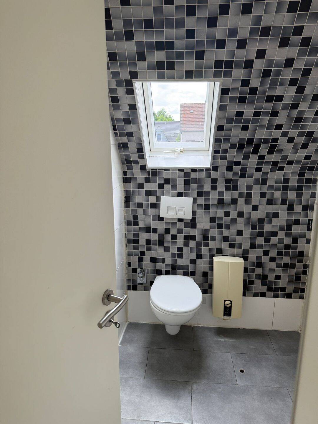 Hallo Charmante 3-Zimmer Dachgeschosswohnungmit großzügigem Wohnbereich – Marl – Vorschaubild 3