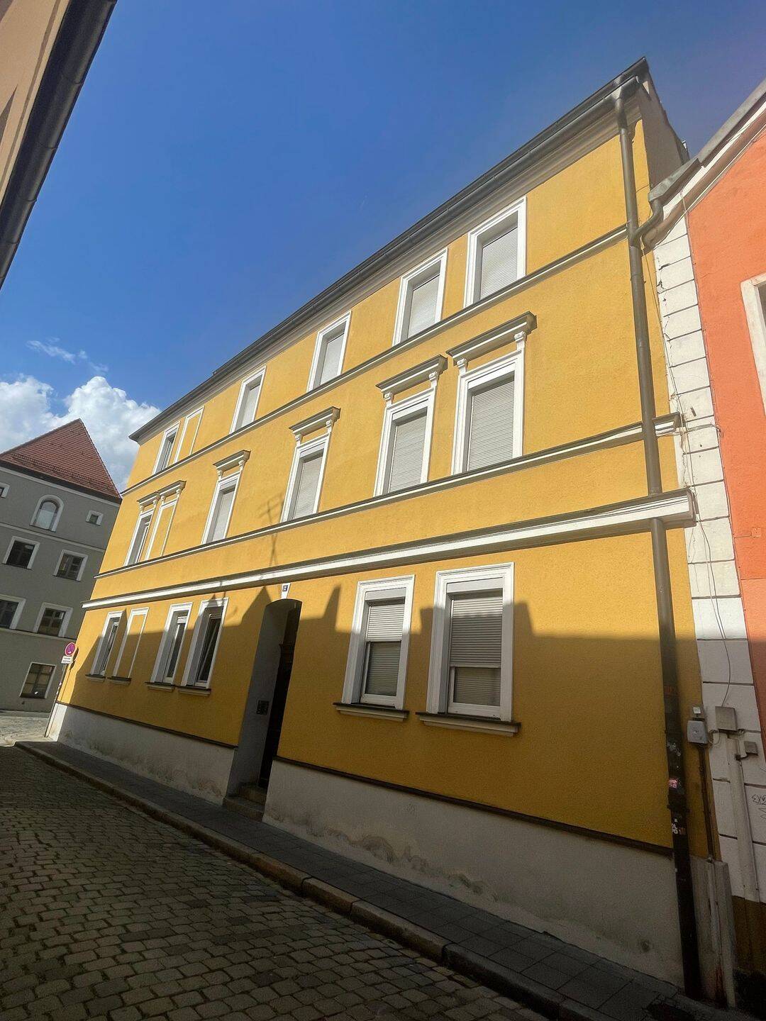 Historisches Mehrfamilienwohnhaus mit 8 Wohneinheiten inmitten der Amberger Altstadt – Amberg – Vorschaubild 2