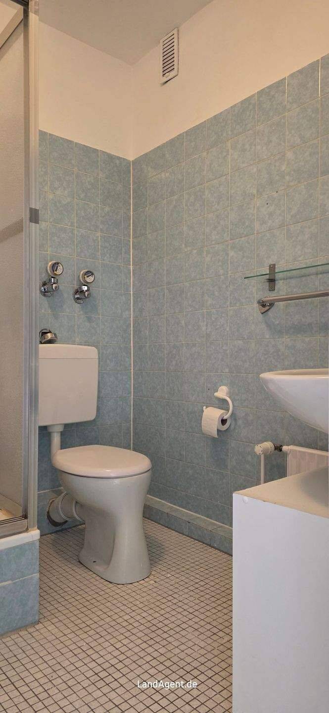 ***Verkehrsgünstig mit Stellplatz und S-Bahn*** 2-Zimmer-Wohnung mit Balkon in zentraler Lage von Dortmund-Wickede – Dortmund – Vorschaubild 9
