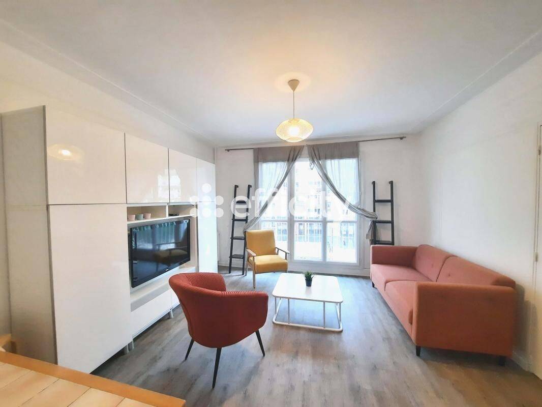 6 pièces 102 m² · à Rennes · 102 m² · 2 010 €/mois