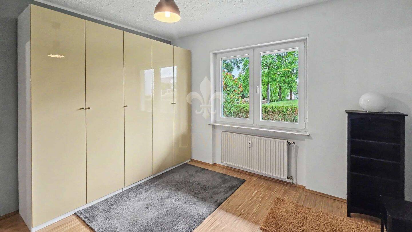 Großzügige 4-Zimmer-Erdgeschosswohnung mit Wintergarten, Garten und Stellplatz – Martinshöhe – Vorschaubild 6