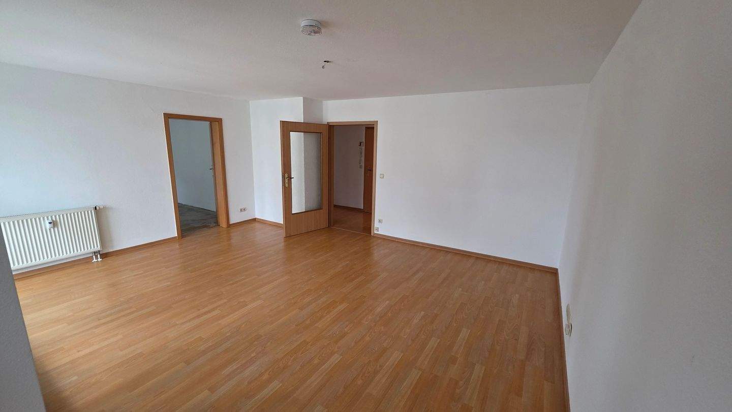 2 - Raumwohnung mit Balkon und Tiefgarage in Dresden-Gruna – Dresden – Vorschaubild 7