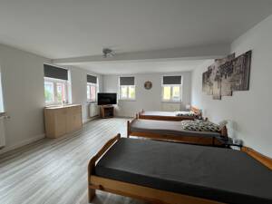 Geräumige 4,5-Zimmer-Wohnung im Herzen von Emskirchen – 91448 Emskirchen – Vorschaubild 2