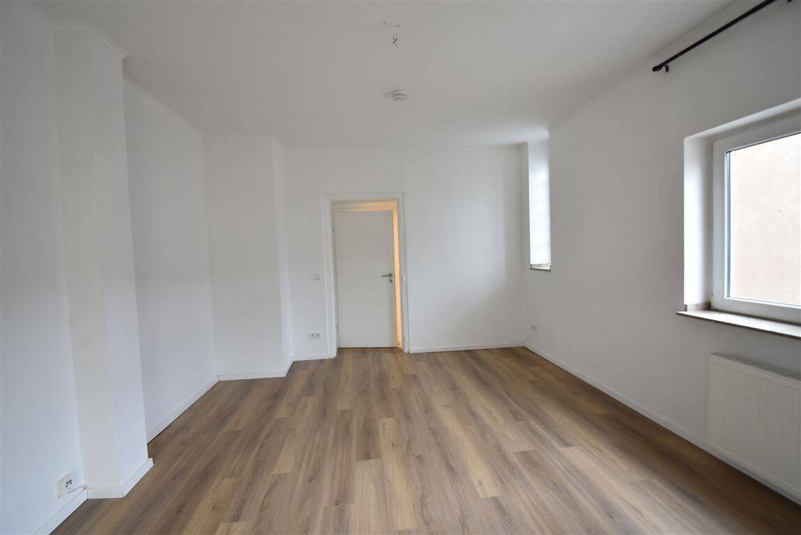 Für Individualisten! Freie 2-Zimmer-Whg mit EBK – Düsseldorf – Vorschaubild 8