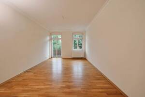 NÄHE BÜRGERPARK PANKOW - MIT FAHRSTUHL - 2 BALKONE, PARKETTBODEN, HOHE DECKEN & NEUES BAD – 13187 Berlin – Vorschaubild 5