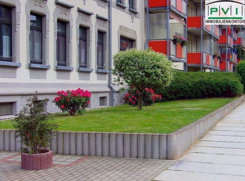 Superwohnung im Dachgeschoß mit Einbauküche und Balkon – Chemnitz – Vorschaubild 2
