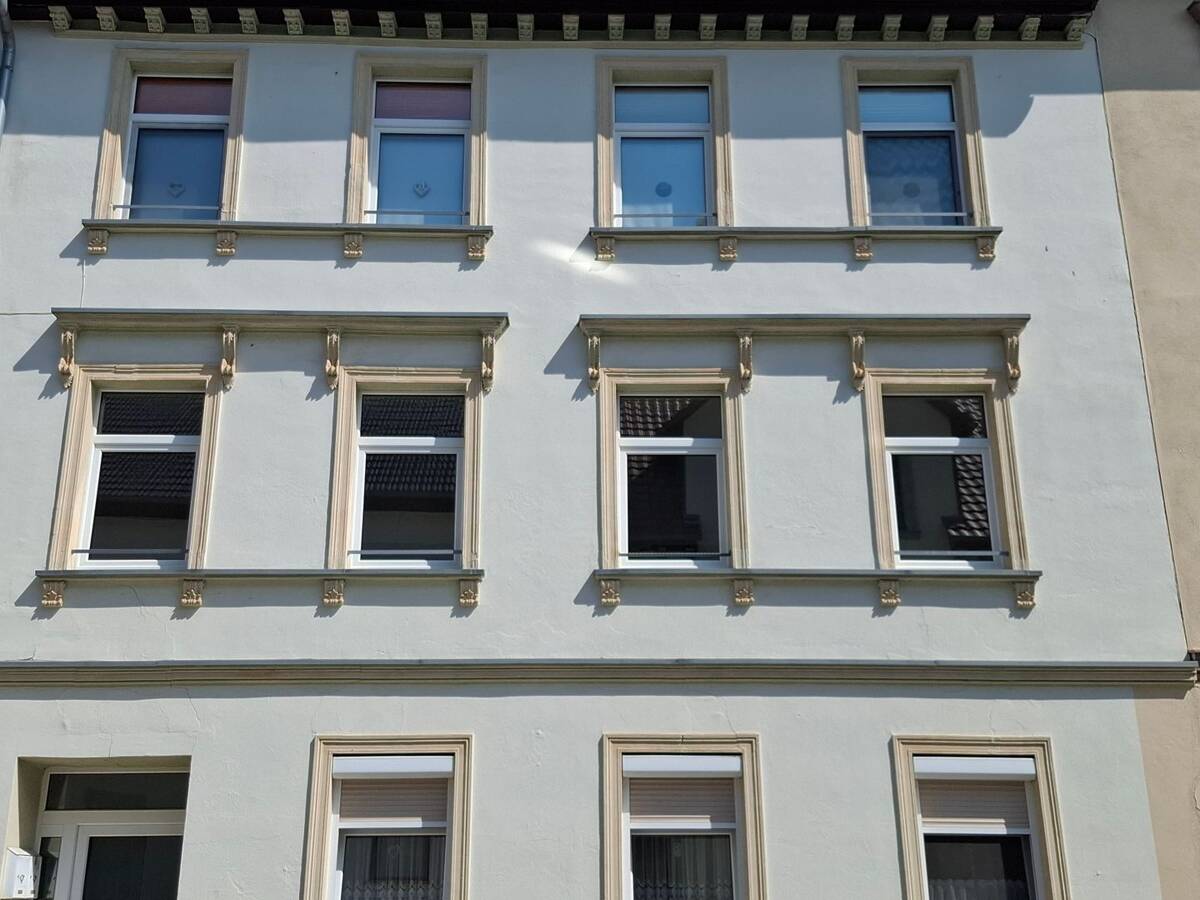 Eisleben: helle modernisierte 3 Zimmerwohnung nähe Stadtpark zu vermieten – 6295 Eisleben – Bild 1 von 9