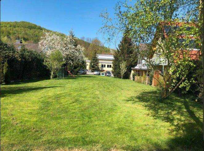 Mit Grundstück: Ihr Familienhaus mit Freiraum in Ahnatal OT Heckershausen- komfortabel und idyllisch – Ahnatal – Vorschaubild 2