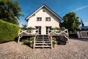 Exklusives Einfamilienhaus mit gehobenem Standard, großzügigem Wohnambiente und separatem Gästehaus – 99098 Erfurt – Vorschaubild 9