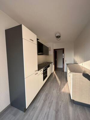 Attraktive 3-Zimmer-Wohnung mit Balkon und Tiefgaragenstellplatz in Leimen – 69181 Leimen – Vorschaubild 4