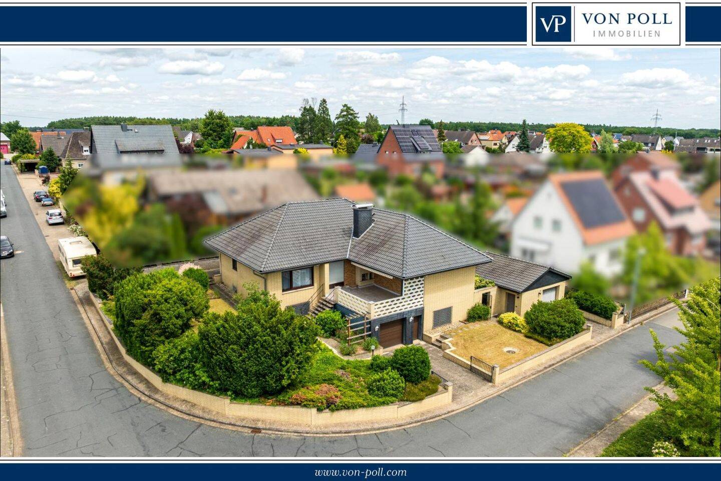 WINKELBUNGALOW IM DORNRÖSCHENSCHLAF - AUF EIGENTUMSGRUNDSTÜCK, MIT VOLLKELLER
