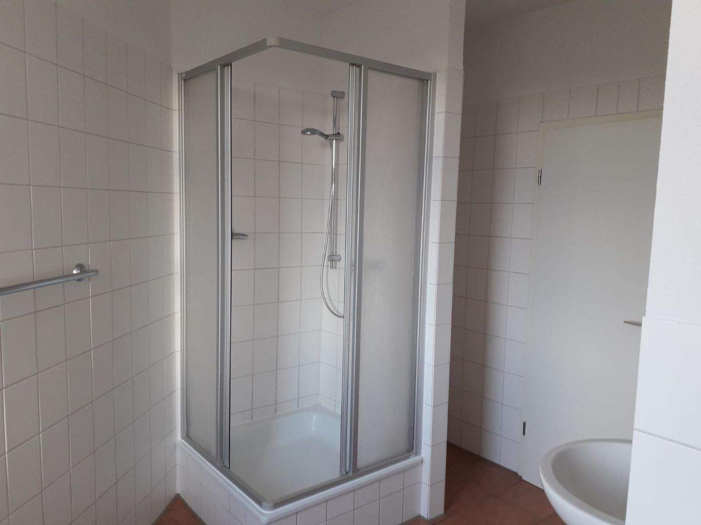 Schöne Dachgeschoss Wohnung mit großer Terrasse – Magdeburg – Vorschaubild 9