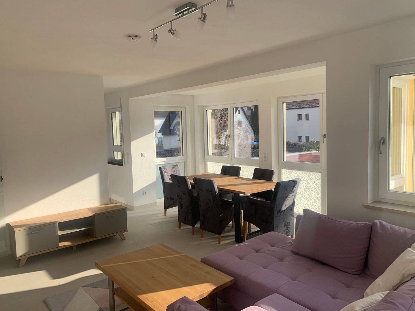 Schöne, helle und moderne Wohnung 2 ZKB (ca. 60qm) in Ingolstadt