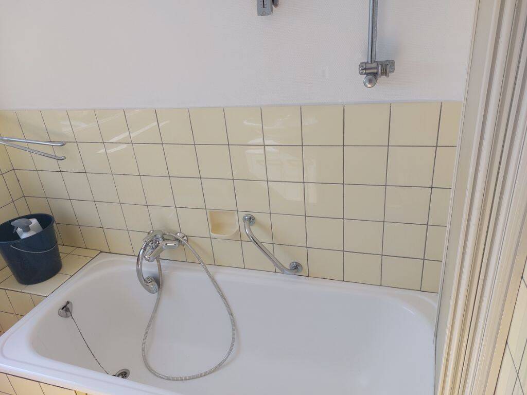 Helle, ruhige Wohnung mit Balkon in Nebenstraße in zentraler Lage nahe Rehwiesen – Kassel – Vorschaubild 2