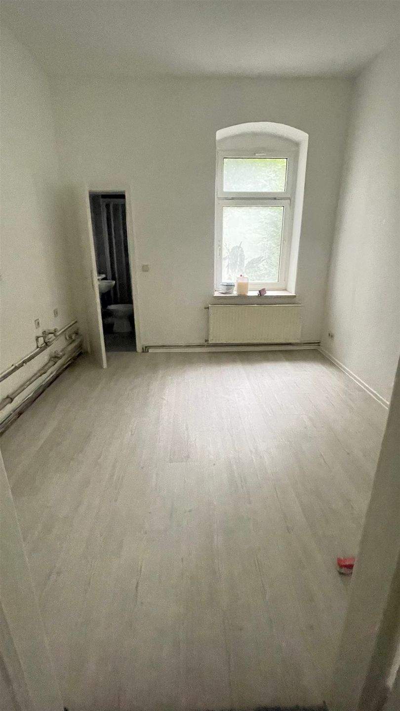 Modernisierte 3-Zi-Wohnung mit großer Küche*nur 200m zum S Hilbersdorf* – Chemnitz – Vorschaubild 5