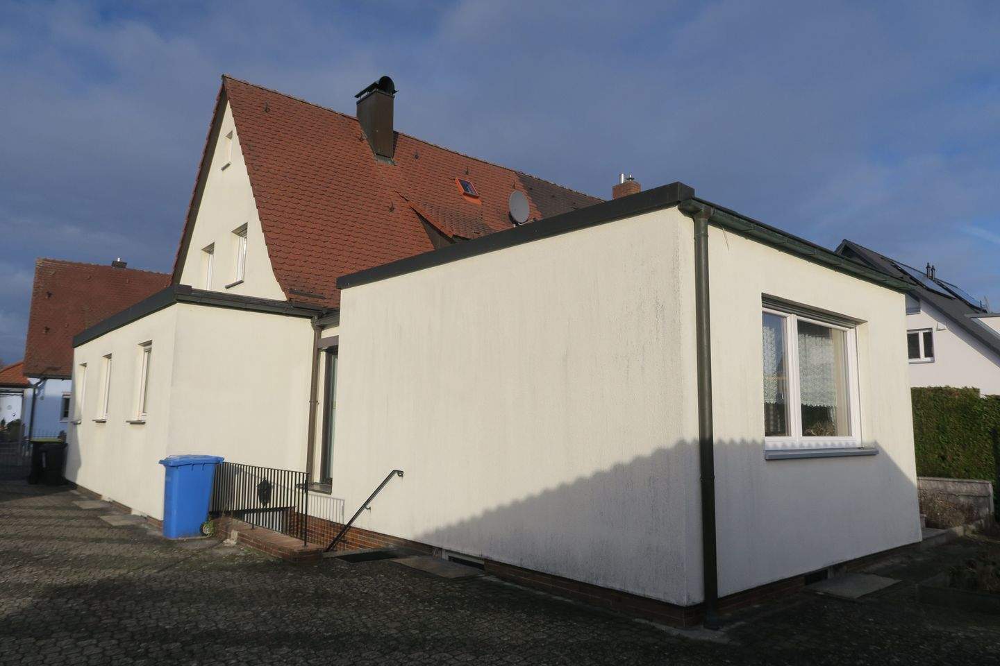 Große Siedlungsdoppelhaushälfte mit großem Garten in Spitzenlage.... – Nürnberg – Vorschaubild 2