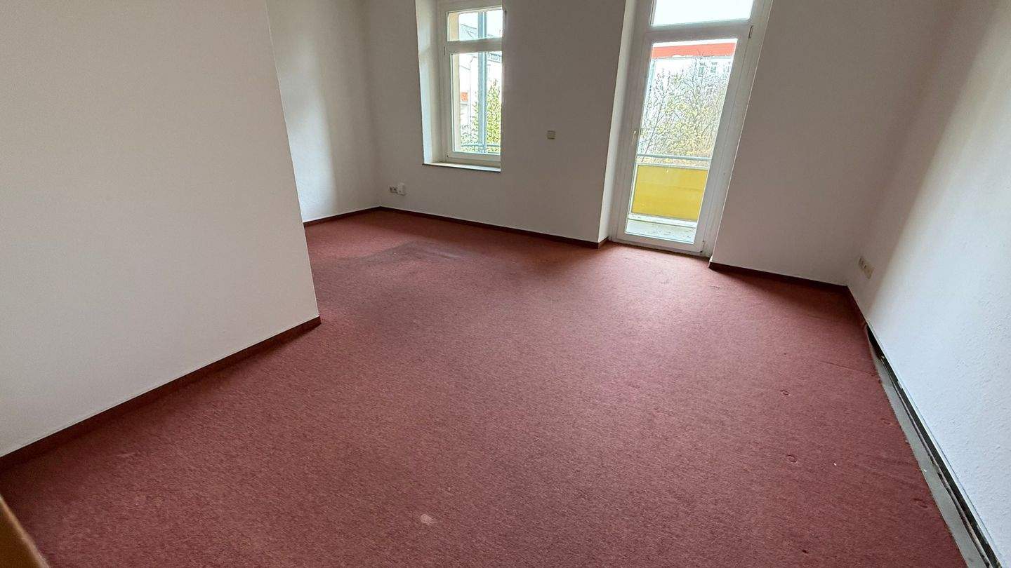 Whg. im 1. OG und 3.OG + Fußbodenheizung + Balkon am Wohnzimmer – Chemnitz – Vorschaubild 3