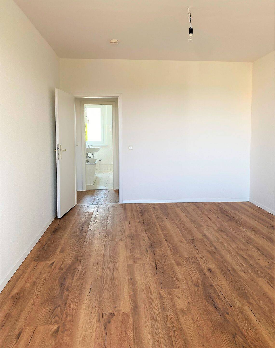+++3ZKB mit Balkon und Tageslichtbad sucht neue Mieter+++ – Magdeburg – Vorschaubild 9