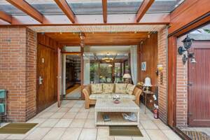 Attraktive Lage: Reihenendhaus mit großem Wintergarten sowie Vollkeller und Garage – 22149 Hamburg – Vorschaubild 9
