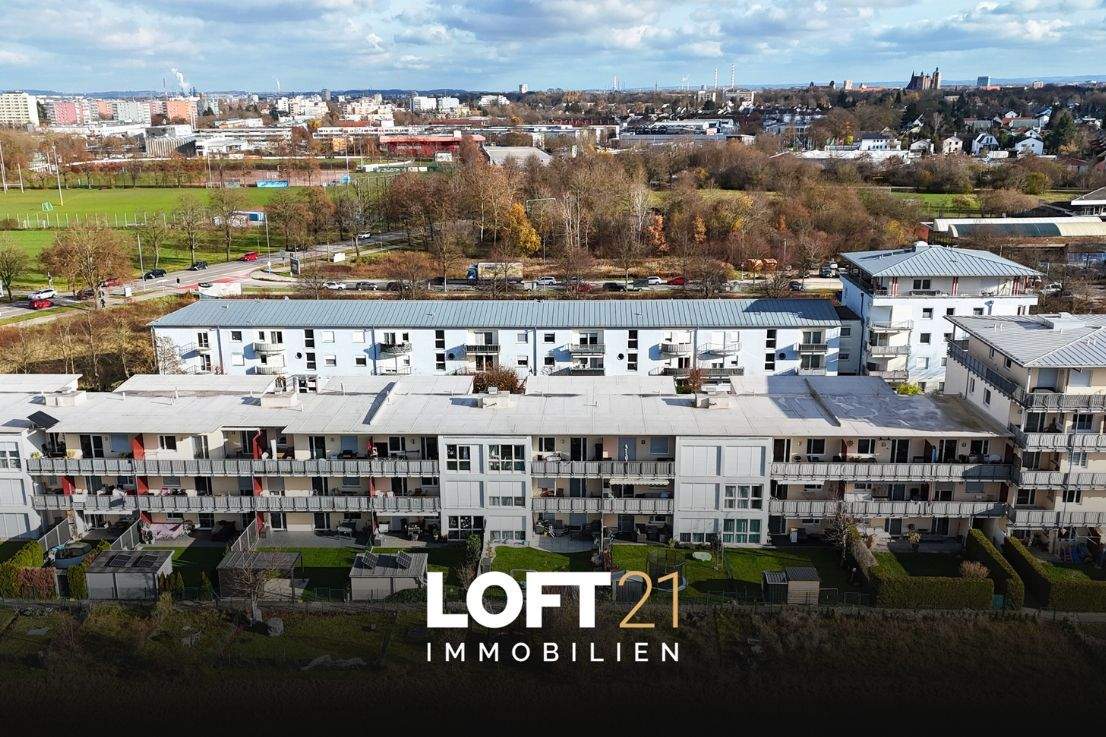 ** Moderne 3-Zimmer-Wohnung mit Aufzug, Balkon und zwei Stellplätzen ** – Ingolstadt – Bild 1 von 9