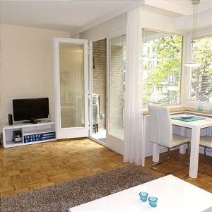 Gemütlich möbliertes Apartment/ Balkon /Fahrstuhl / Kabel-TV/Keller/ Waschküche/ ab 01.09.2026 – 22085 Hamburg – Vorschaubild 5