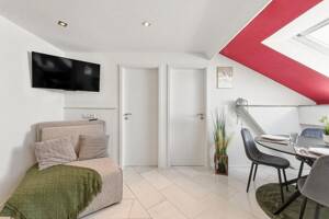 Charmante 4,5-Zimmer Dachgeschosswohnung – 74072 Heilbronn – Vorschaubild 7