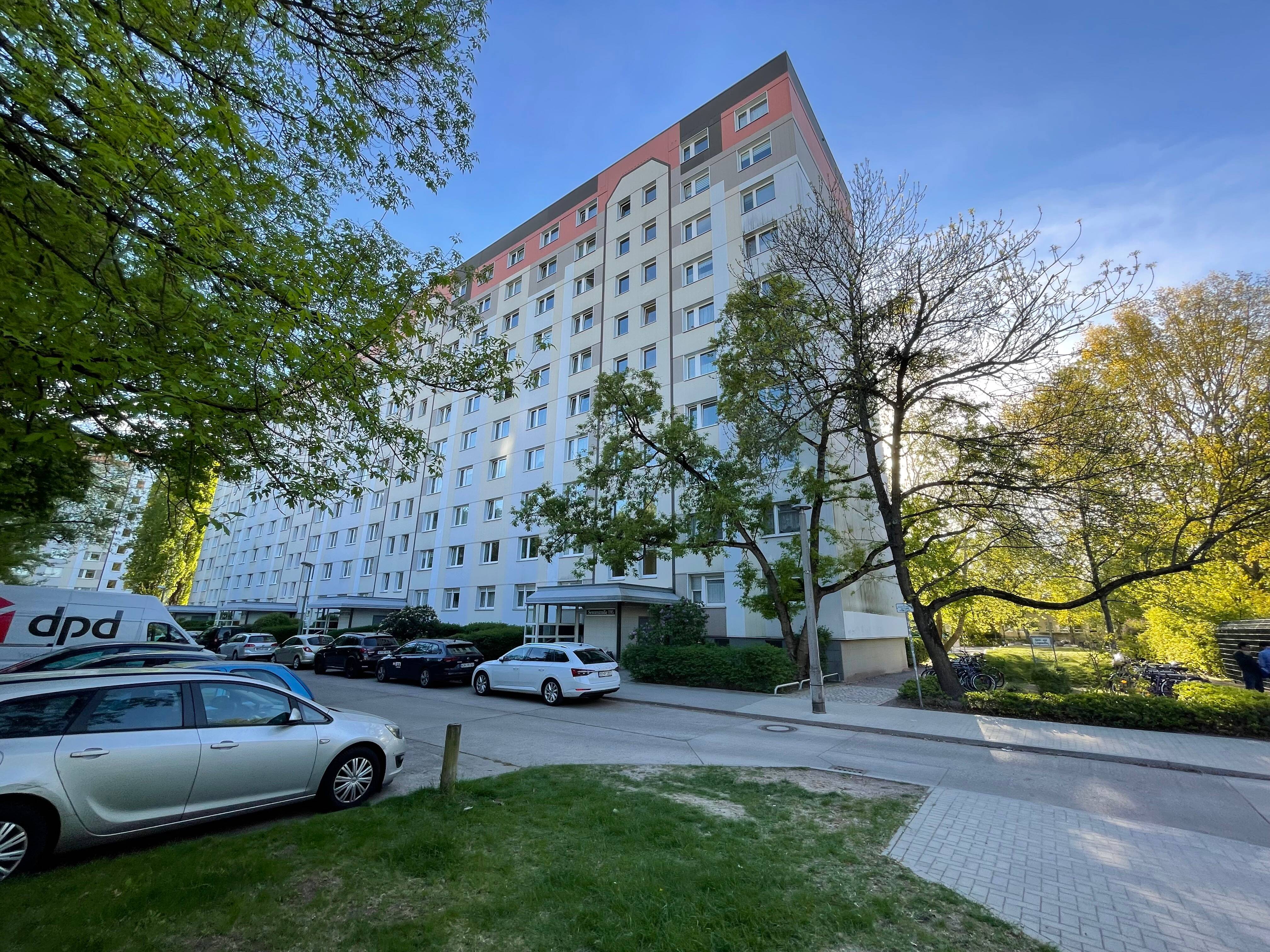Bezugsfreie und renovierte 3-Zimmer-Wohnung in Berlin Friedrichsfelde, Lichtenberg – Berlin – Vorschaubild 2