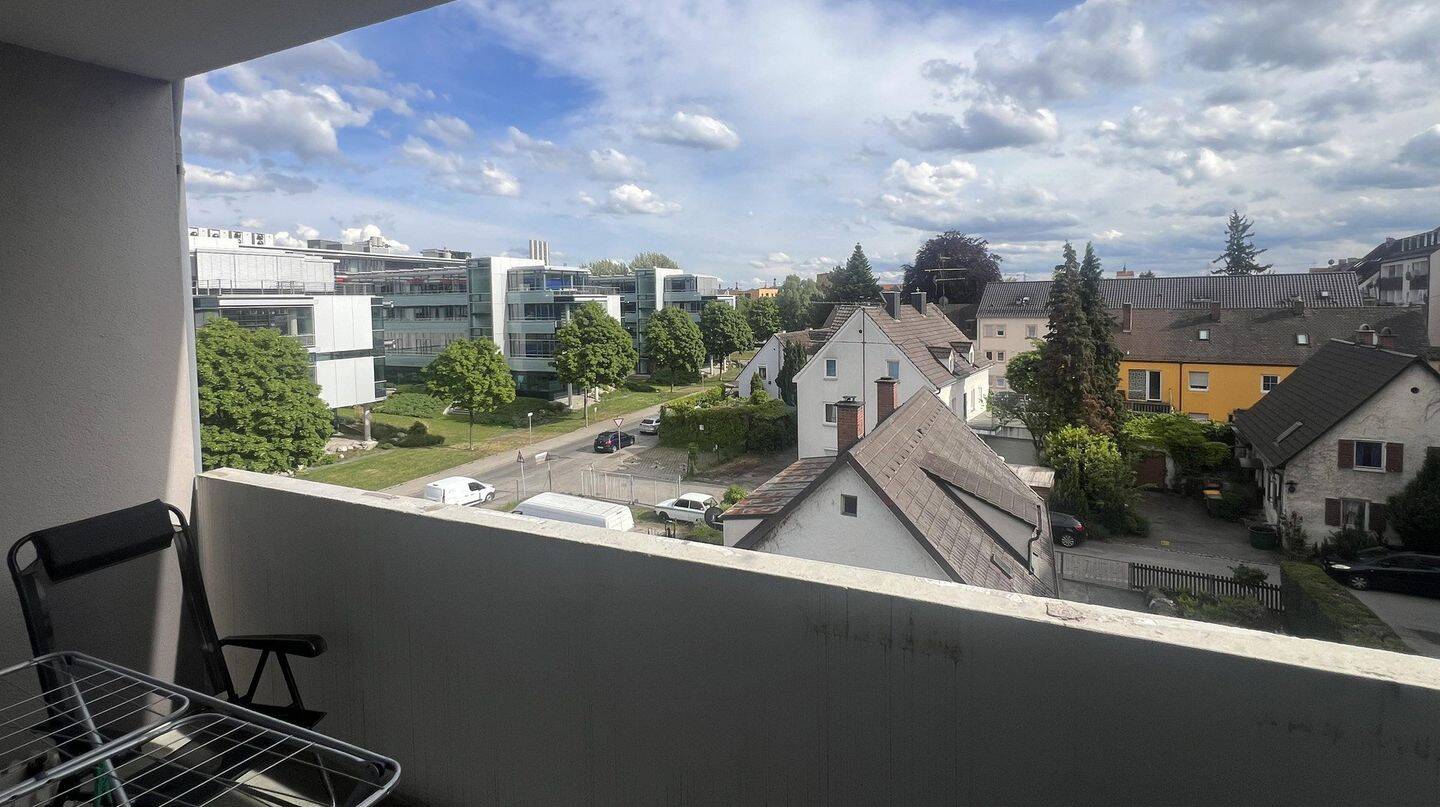 3-Zimmer-Wohnung mit Balkon, KFZ-Stellplatz und Einbauküche in Augsburg-Oberhausen/Bärenwirt – Augsburg – Vorschaubild 6
