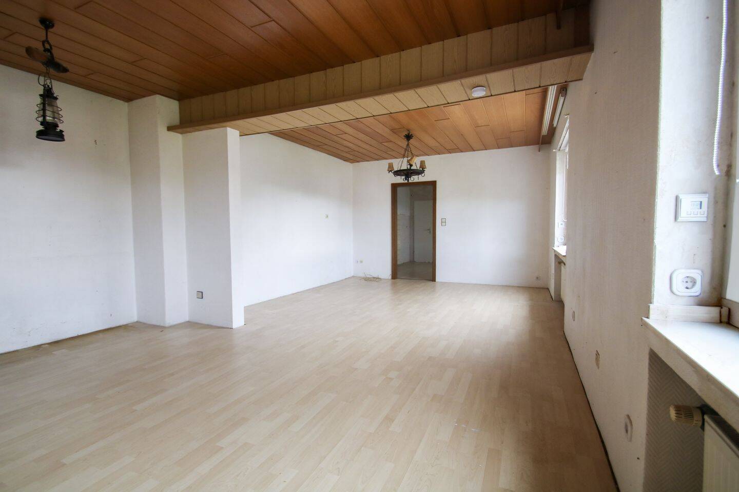 Kein Zweifamilienhaus von der Stange - 387 m² voller Möglichkeiten für Menschen mit Vision – Mönchengladbach – Vorschaubild 6