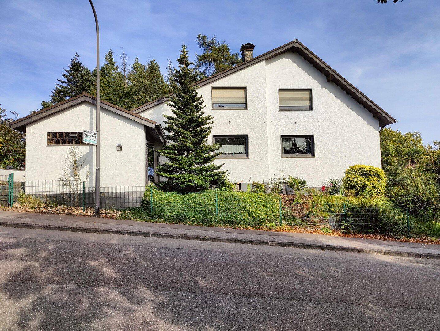Dreifamilienhaus im Grünen mit großem Grundstück – Remscheid – Vorschaubild 2
