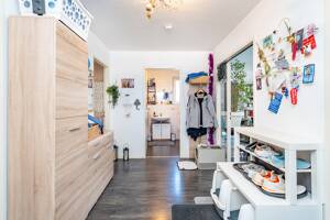 Bezugsfrei: Helle, ruhig gelegene 3-Zimmer-Erdgeschosswohnung mit schöner Terrasse & Gartenzugang – 12524 Berlin – Vorschaubild 2