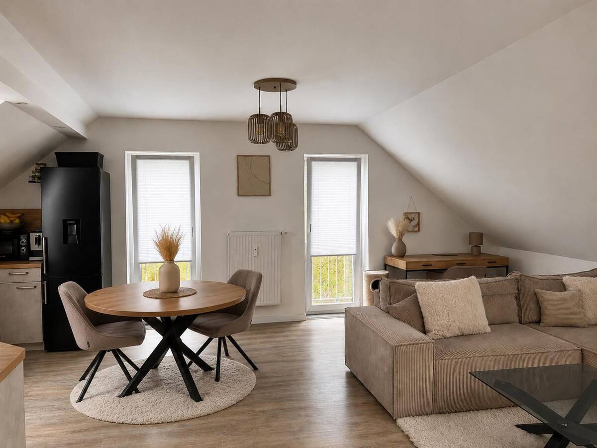 moderne 2 Zimmer-DG-Wohnung in Schwerin-Krebsförden! – 19061 Schwerin – Bild 1 von 9