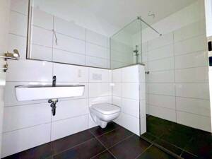Urbanes Wohnen auf ca. 100 m² mit Aufzug und zwei Bädern in Oberhausen-Mitte – 46045 Oberhausen – Vorschaubild 8