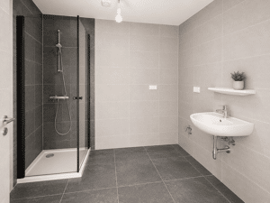 Bezugsbereite 4-Zimmer-Wohnung im Erdgeschoss - frisch umgebaut und vielseitig nutzbar – 1324 Dresden – Vorschaubild 3