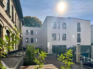 Erstbezug: Stadthaus mit Terrassen und Garten – 13088 Berlin – Vorschaubild 2