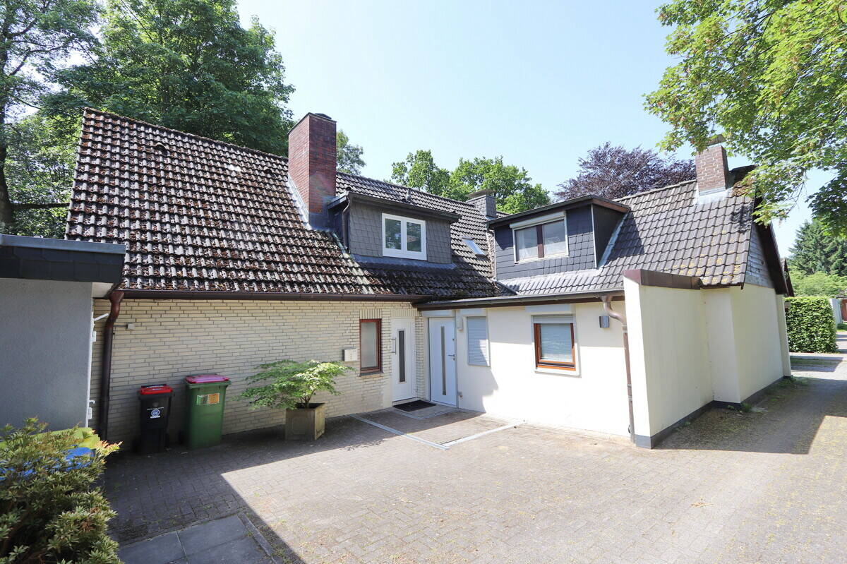 Zweifamilienhaus in Hamburg-Poppenbüttel – Hamburg – Vorschaubild 2