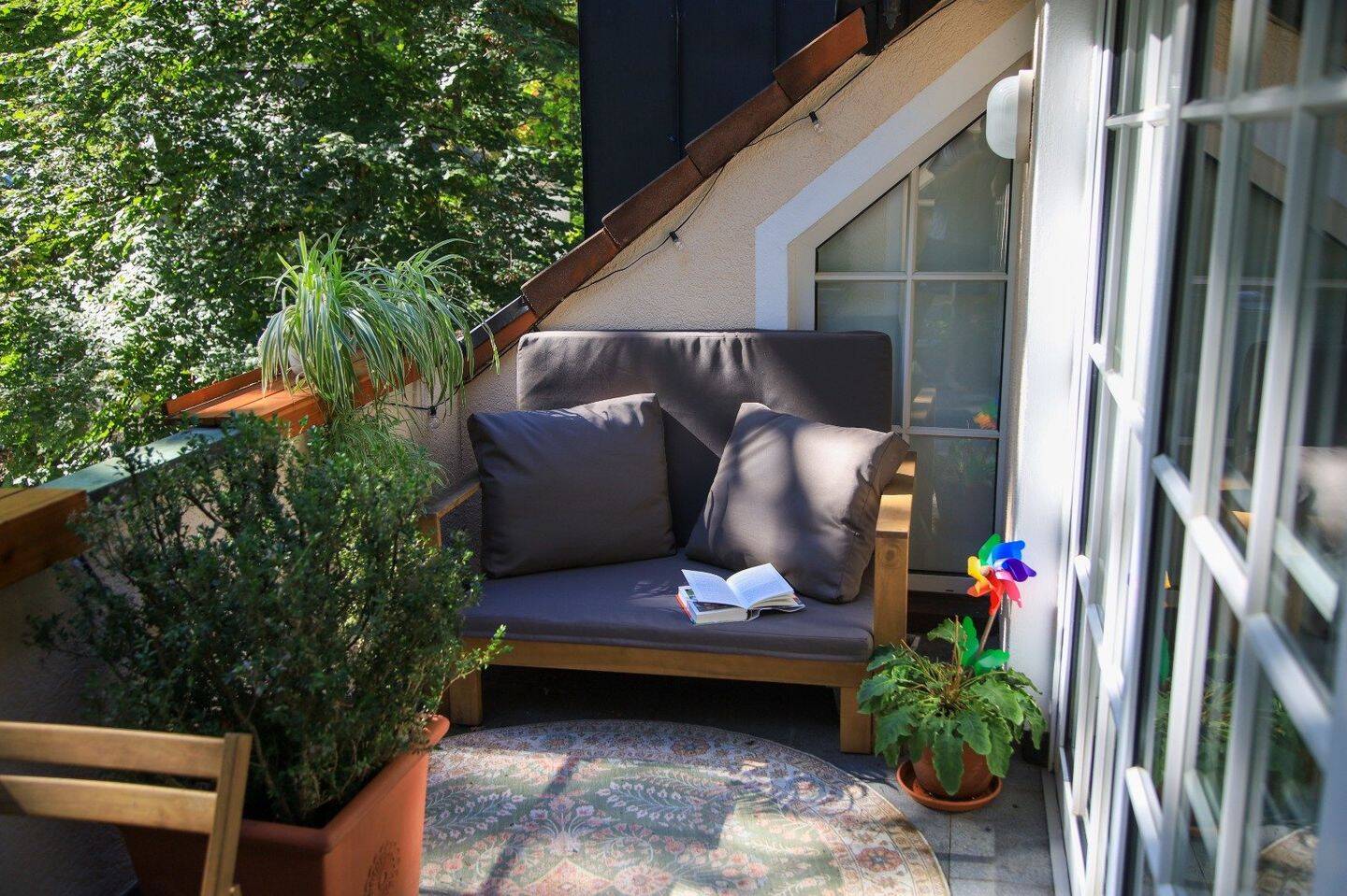 Möblierte 3-Zimmer-Wohnung (113 m²) mit Garten & Süd-Loggia + Carport – Bergkirchviertel – 1 Jahr befristet – Erlangen – Vorschaubild 3