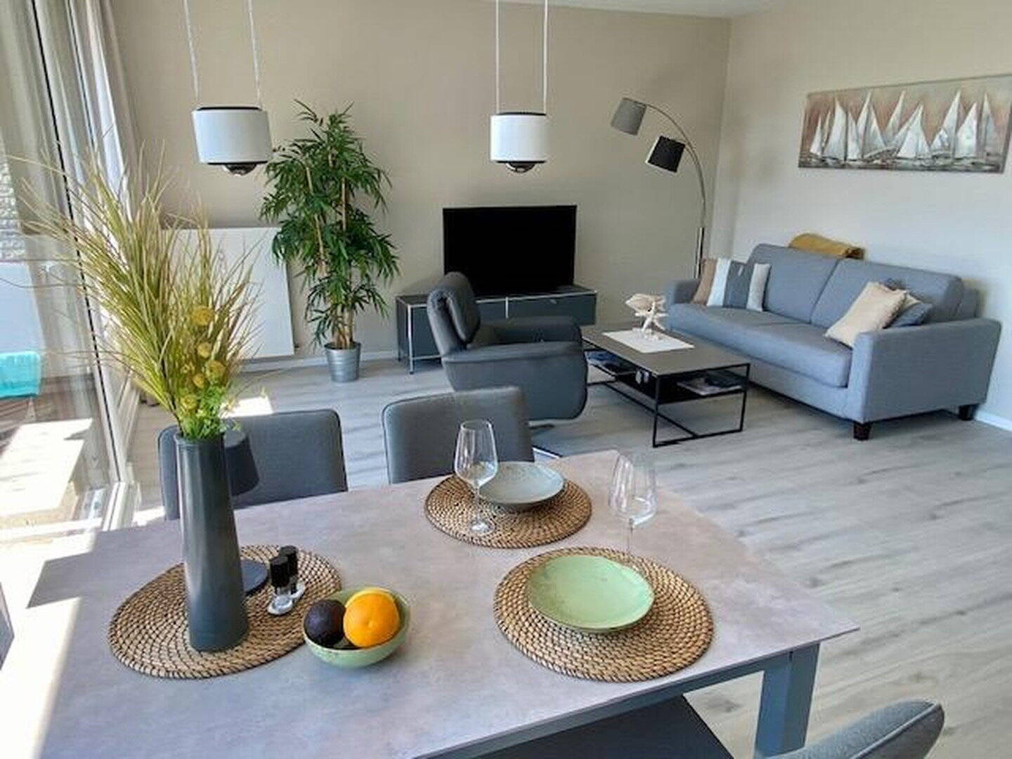 URLAUB ZU HAUSE... moderne 2-Zimmerwohnung in Bestlage