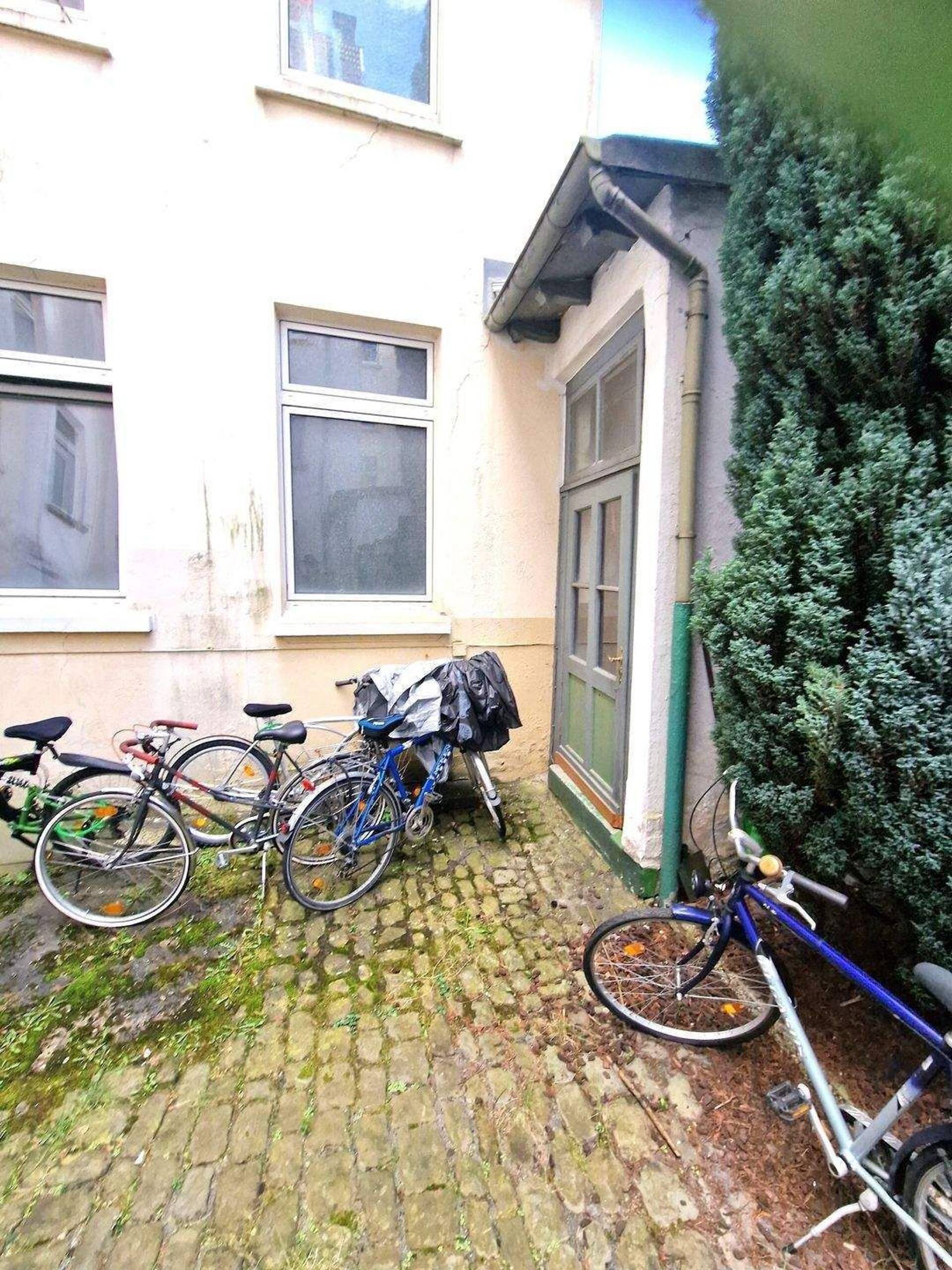 Mehrfamilienhaus in 42289 Wuppertal mit 424 m² kaufen
