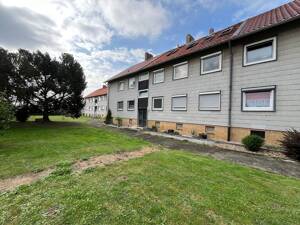 Viel Platz zum attraktiven Preis! 3-Zimmer-Wohnung mit großzügigen Hobbyräumen in Salzgitter-Ohlendorf – 38259 Salzgitter – Vorschaubild 2