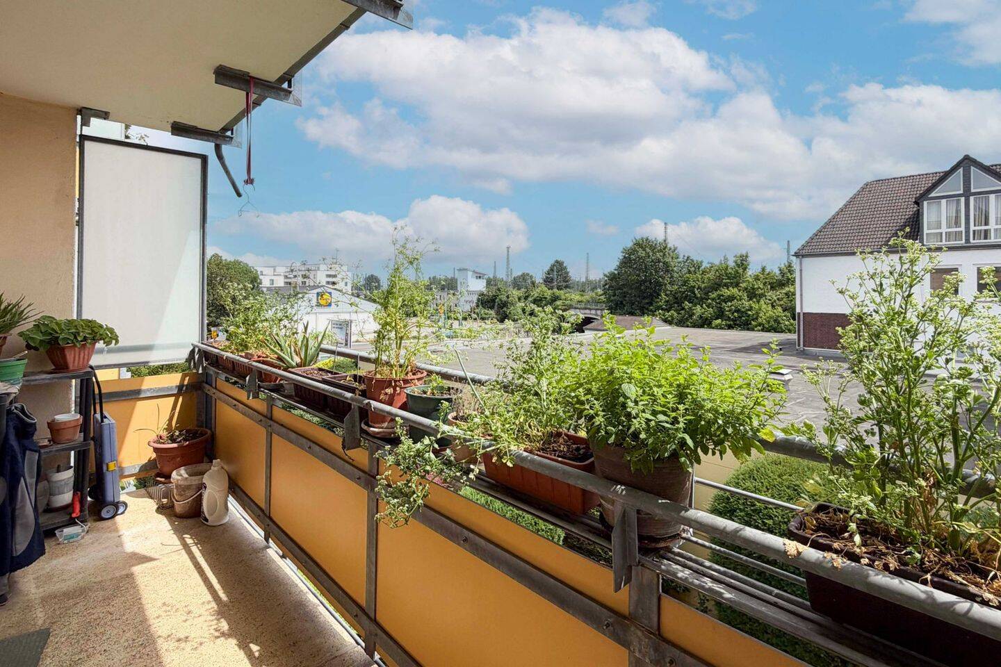 Bezugsfreie 3-Zimmer-Wohnung mit Balkon in zentraler Lage von Köln-Kalk – Köln – Vorschaubild 3
