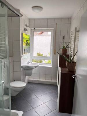 1-Zimmer-Wohnung mit Einbauküche und Balkon in Parkwohnanlage – 91056 Erlangen – Vorschaubild 4