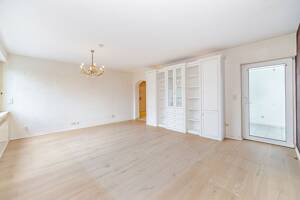 Großzügige 2-Zimmer-Wohnung mit 84 m², Wohnküche und Loggia in Johanneskirchen – 81927 München – Vorschaubild 5