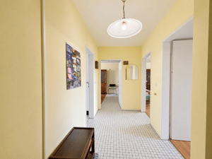 Attraktive und gut geschnittene 3-Zimmer-Wohnung mit 2 Balkonen in München-Sendling-Westpark – 80686 München – Vorschaubild 2