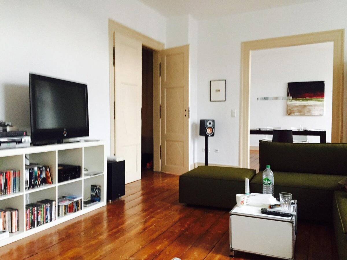 Schöne Gründerzeit Wohnung am Münzplatz - 3er WG ist möglich – 56068 Koblenz – Bild 1 von 9