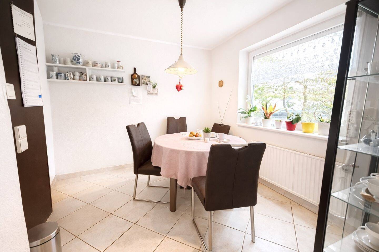 "Familientraum in Wiesbaden-Nordenstadt: 5-Zimmer-Reihenhaus mit großem Garten" – Wiesbaden – Vorschaubild 7